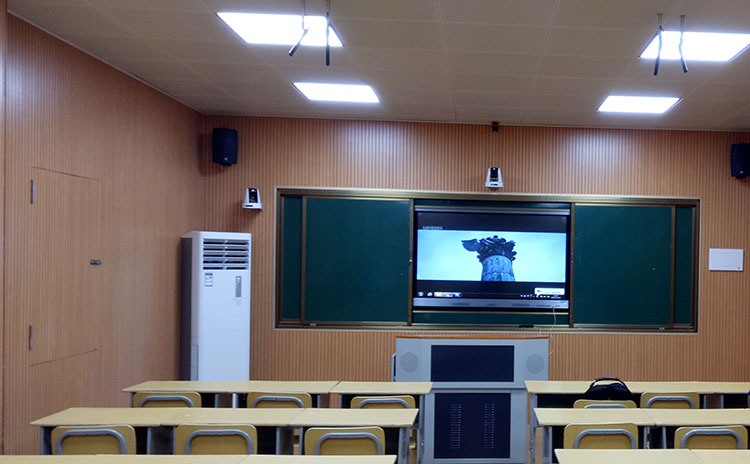 海南?？谀持袑W吸音板工程