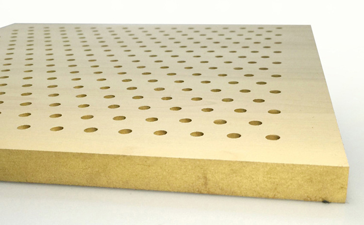 <b>教堂穿孔吸音板</b>挑選時需要注意什么 <b>教堂穿孔吸音板</b>挑選時需要注意什么